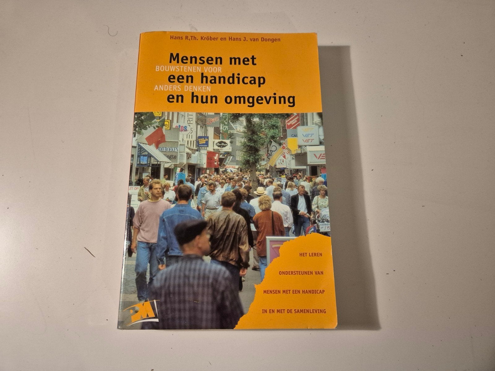 H.R.Th. Krober - Mensen met een handicap en hun omgeving, Ophalen of Verzenden