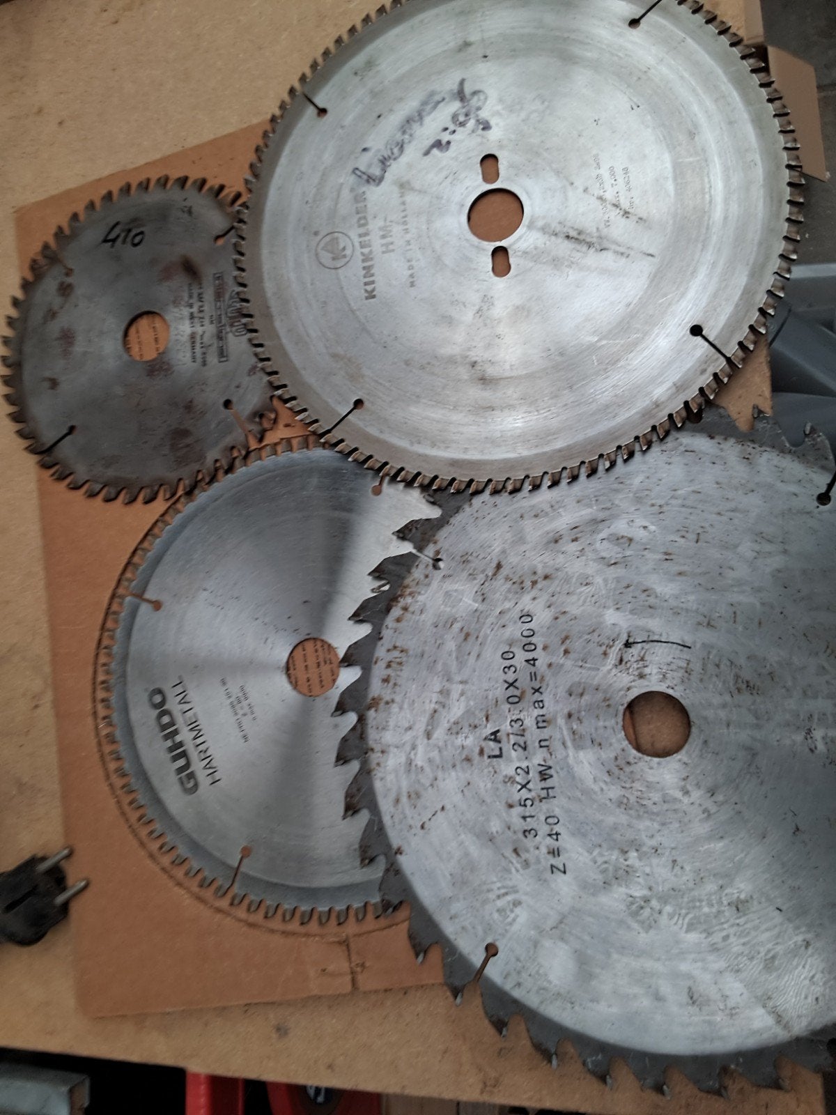 Diverse zaagbladen - Cirkelzaag, Afkortzaag, Gebruikt, Cirkelzaag, Ophalen of Verzenden, 30 tot 70 mm