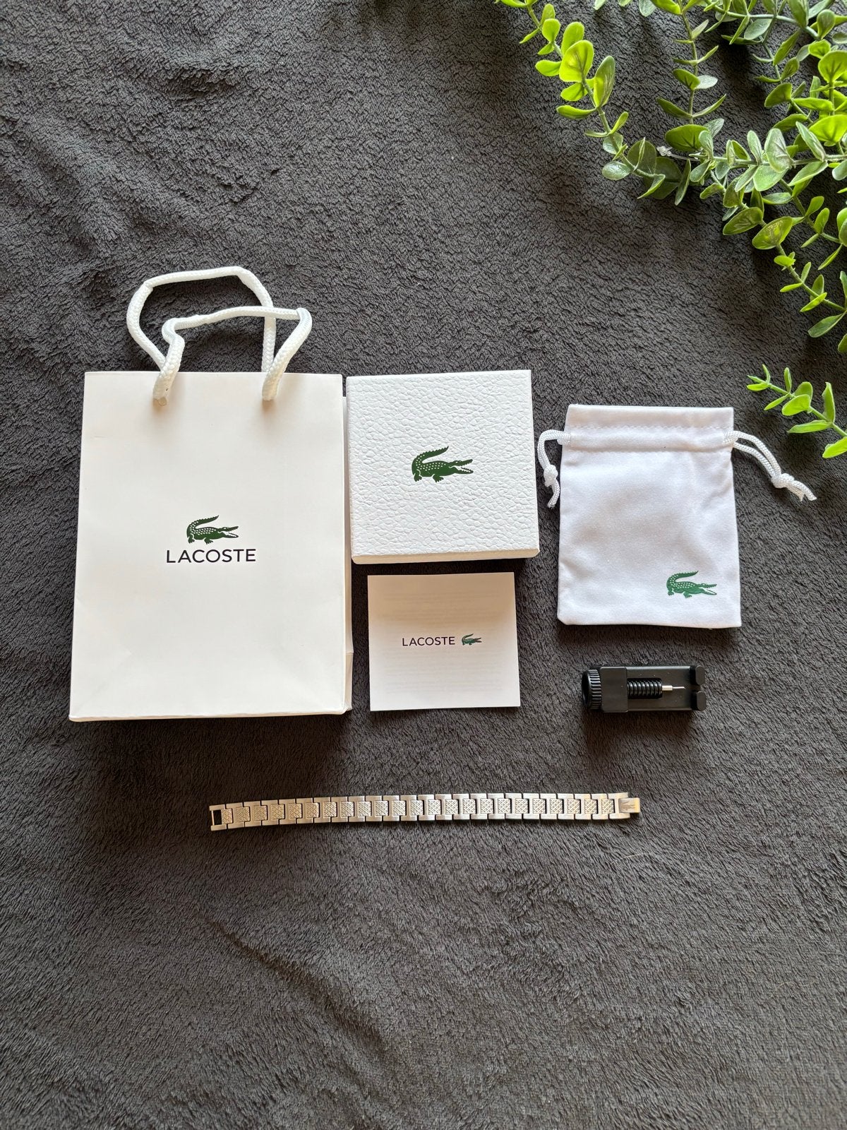 Lacoste armband met geschenkverpakking en gereedschap, Ophalen of Verzenden, Nieuw, Zilver, Staal
