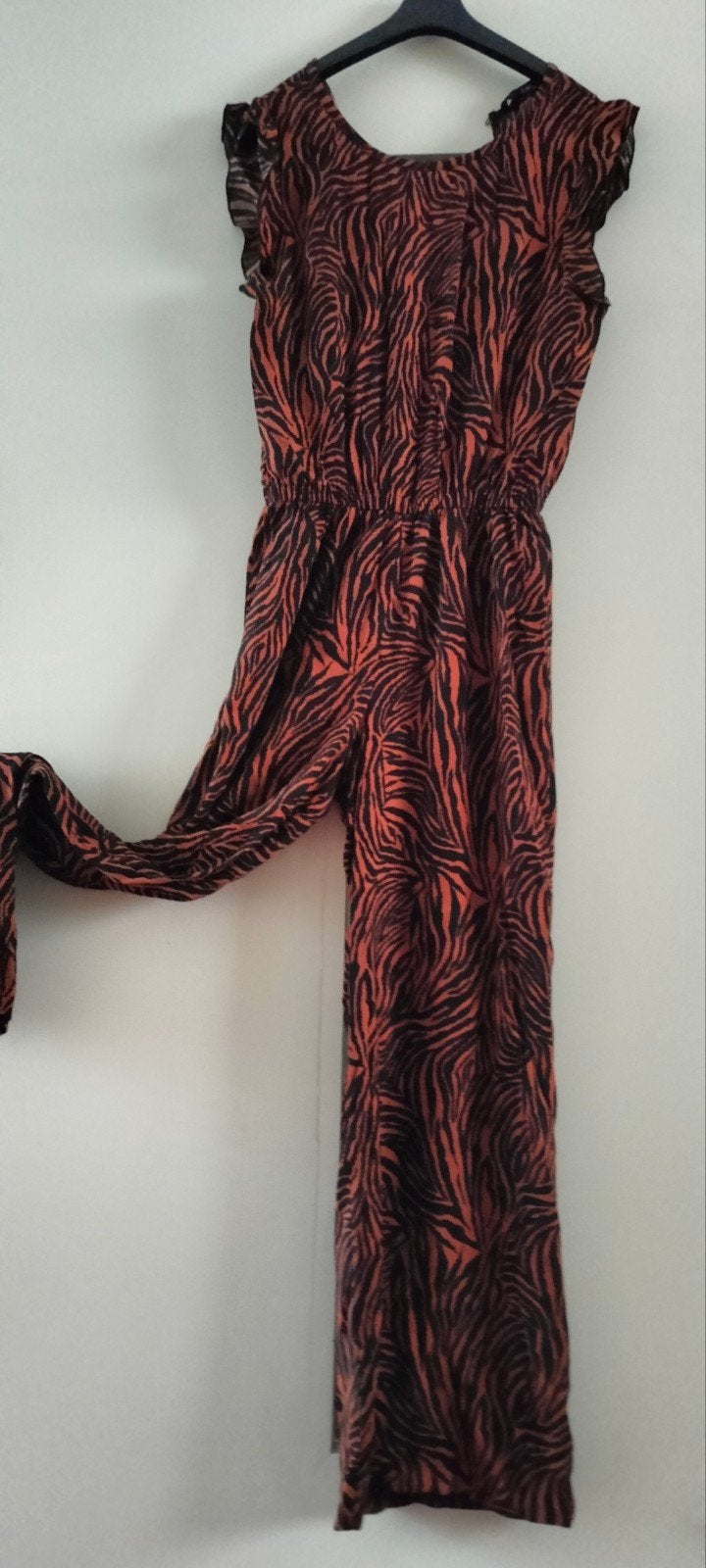 Stijlvolle Jumpsuit met Zebraprint - Oranje/Zwart, Maat 38/40 (M), Oranje, Ophalen of Verzenden, Onbekend