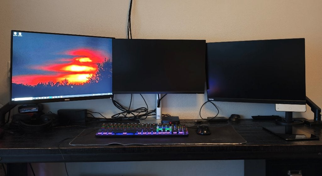 Game Setup | PC + 3 Schermen + Logitech G29 + 5.1 Audio set, Ophalen, Zelf gebouwde pc, AMD Ryzen 5, Zo goed als nieuw