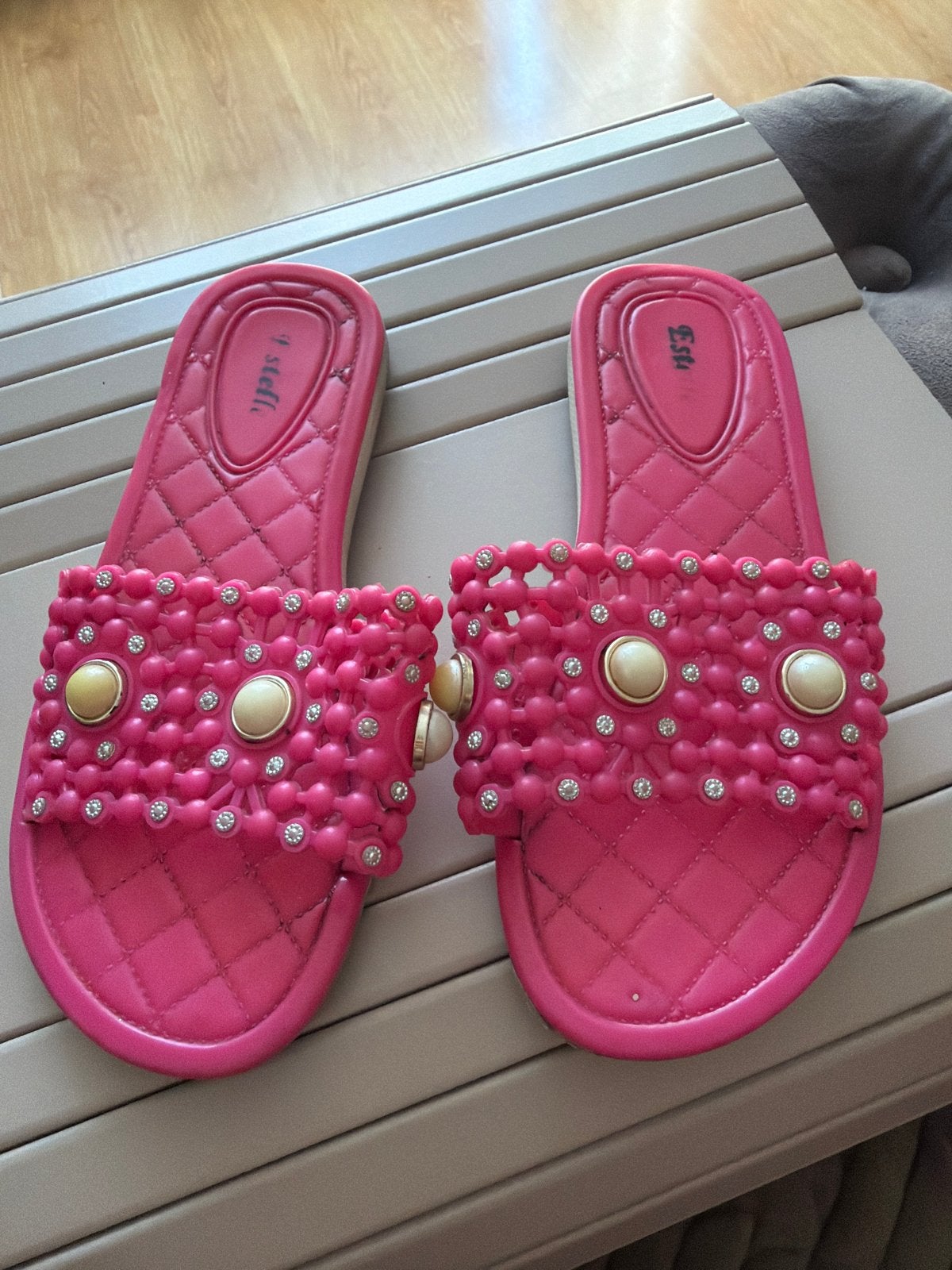 Roze slippers met parels en strass maat 32, Ophalen of Verzenden