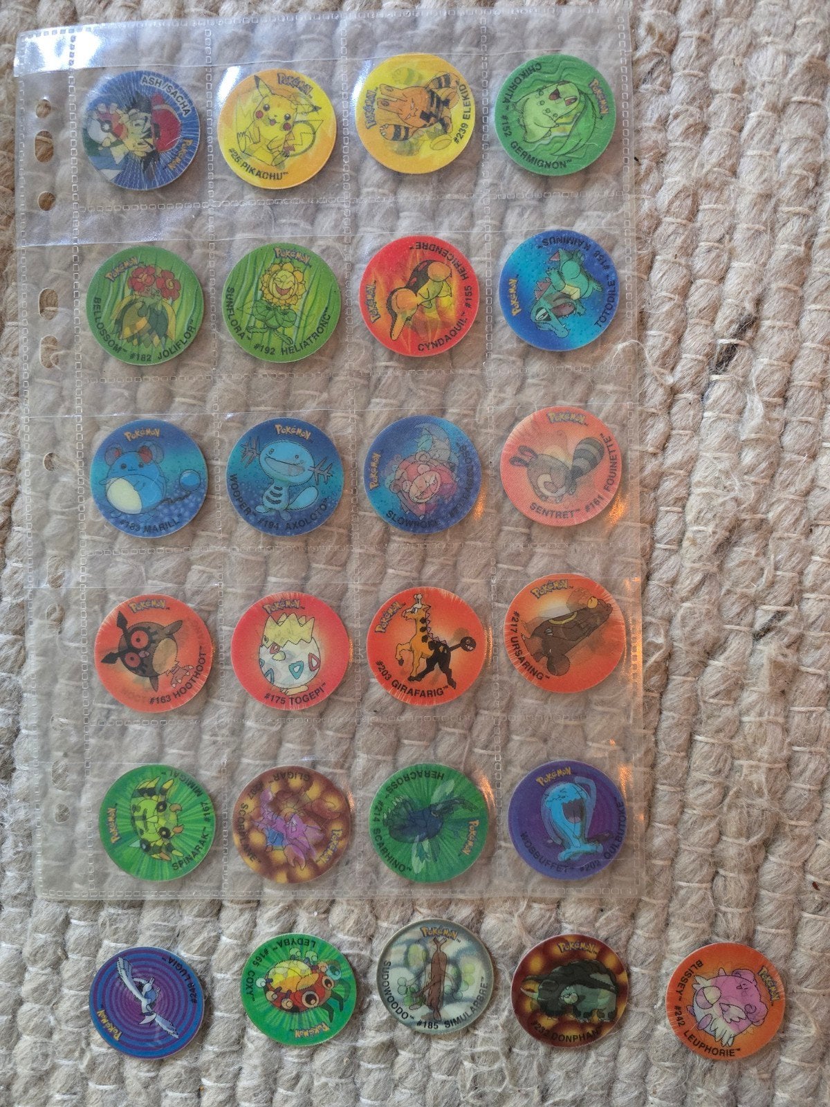 Pokémon Flippo's map vol en extra losse flippo's, Ophalen of Verzenden, Looney Tunes, Verzameling, Met verzamelmap(pen)