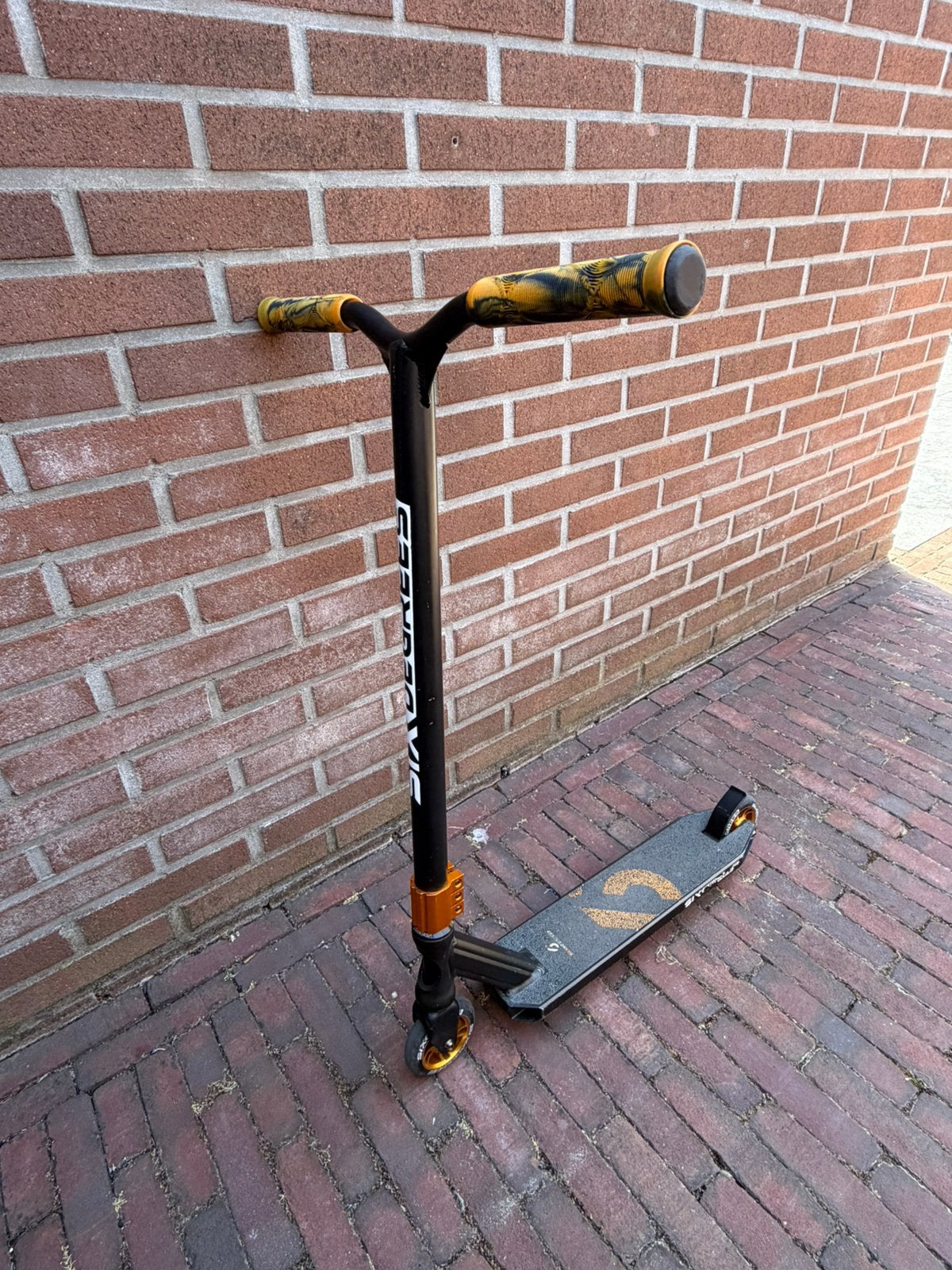 Stunt step Six Degrees in zeer goede staat, Ophalen, Zo goed als nieuw, Gewone step