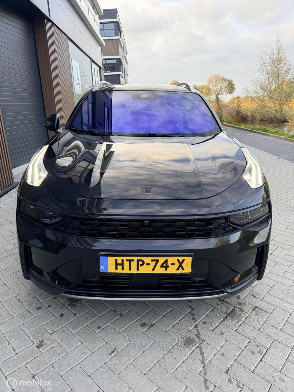 Lynk & Co 01 1.5 BLACK/DEALER/PANO/GARANTIE/360CMRA/BTW, Auto's, Dealer onderhouden, Alcantara, Zwart, Bedrijf