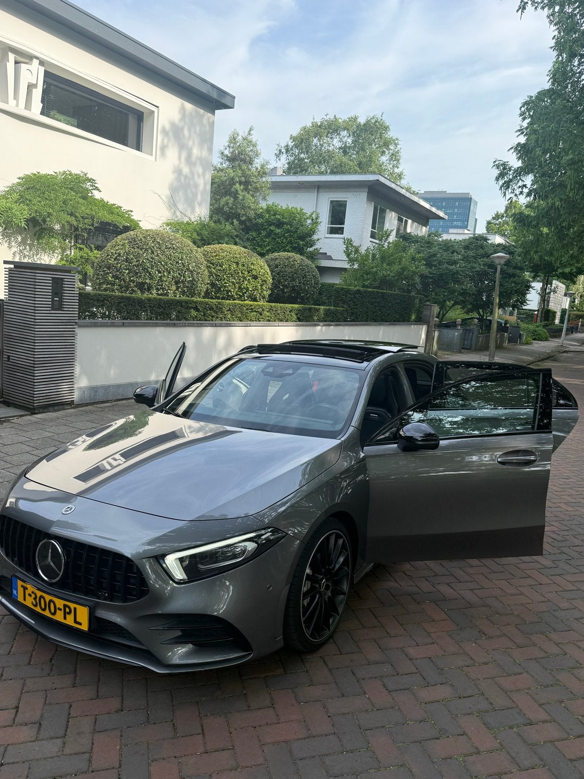 Mercedes-Benz A-Klasse A 35 AMG 4Matic 306pk AMG Speedshift, Auto's, Automaat, 1800 kg, Zwart, 4 cilinders