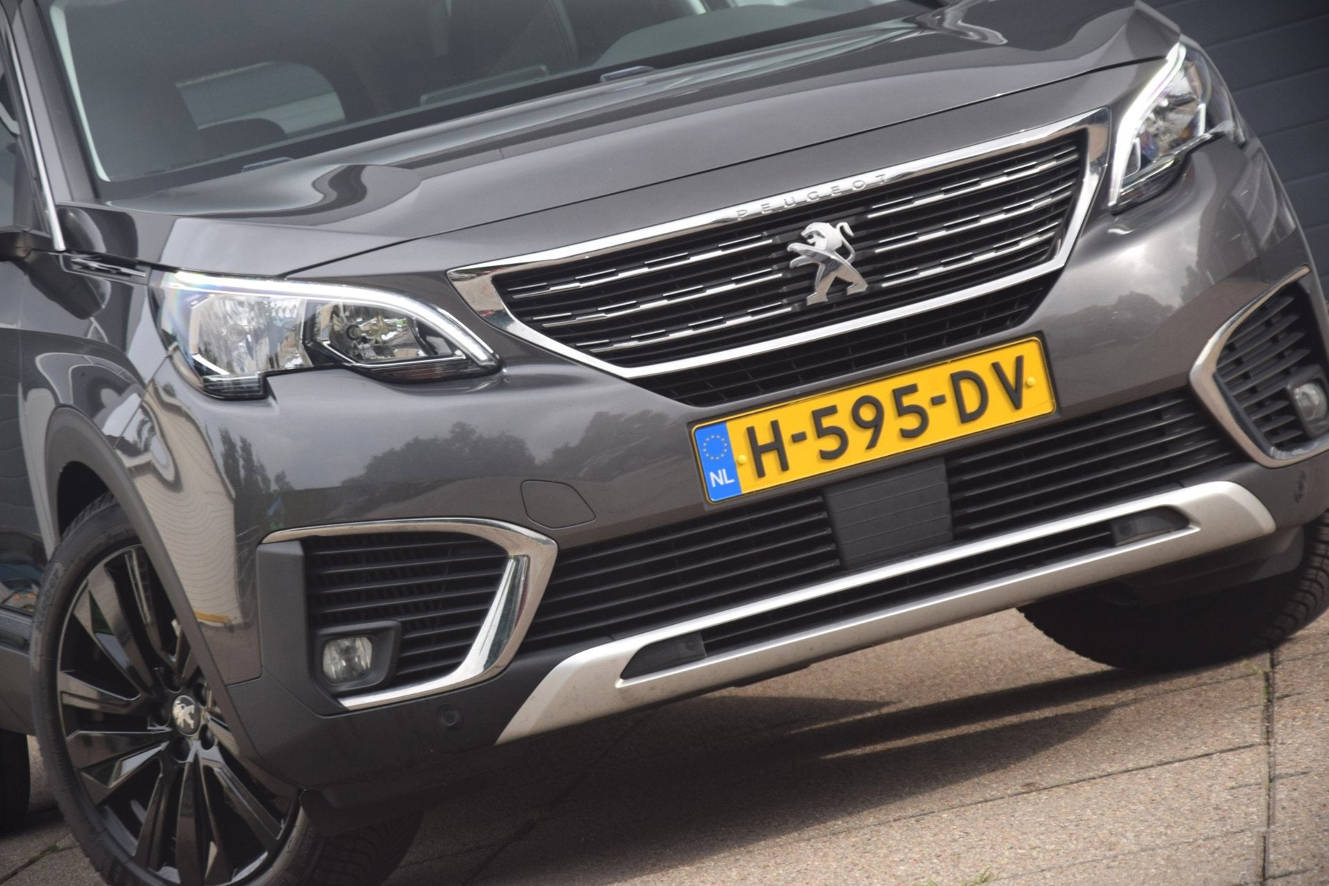 Peugeot 5008 1.2 PureTech Blue Lease Premium TREKHAAK / 7 pe, Auto's, 1280 kg, Gebruikt, Euro 6, 1199 cc