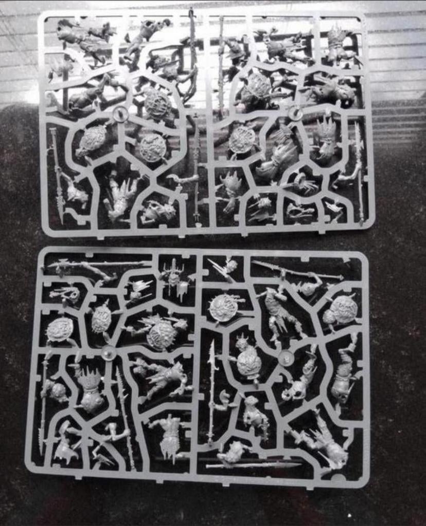 Warhammer sprue 10 stuks stormbringer storm bringers games w, Ophalen of Verzenden, Nieuw, Warhammer