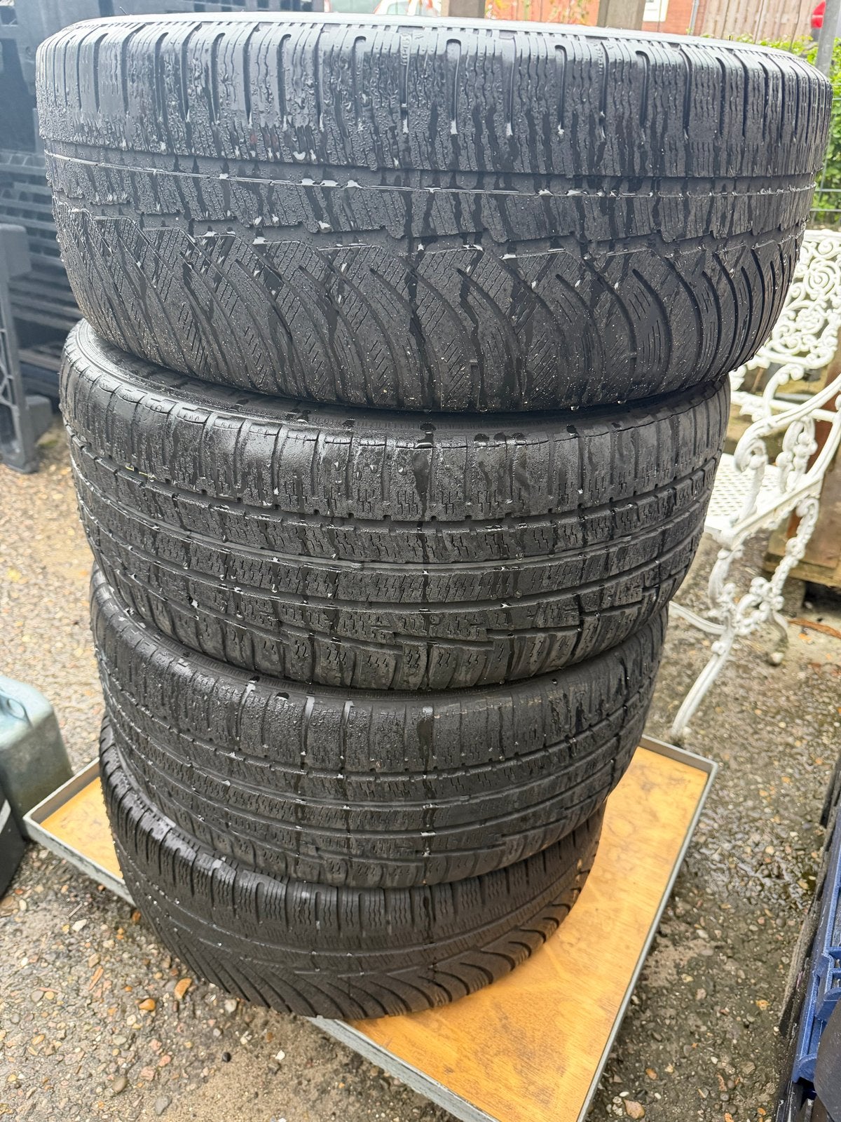 Volvo 18 inch winterbanden met velgen - 235/45 R18, Ophalen, 18 inch, Gebruikt, Banden en Velgen