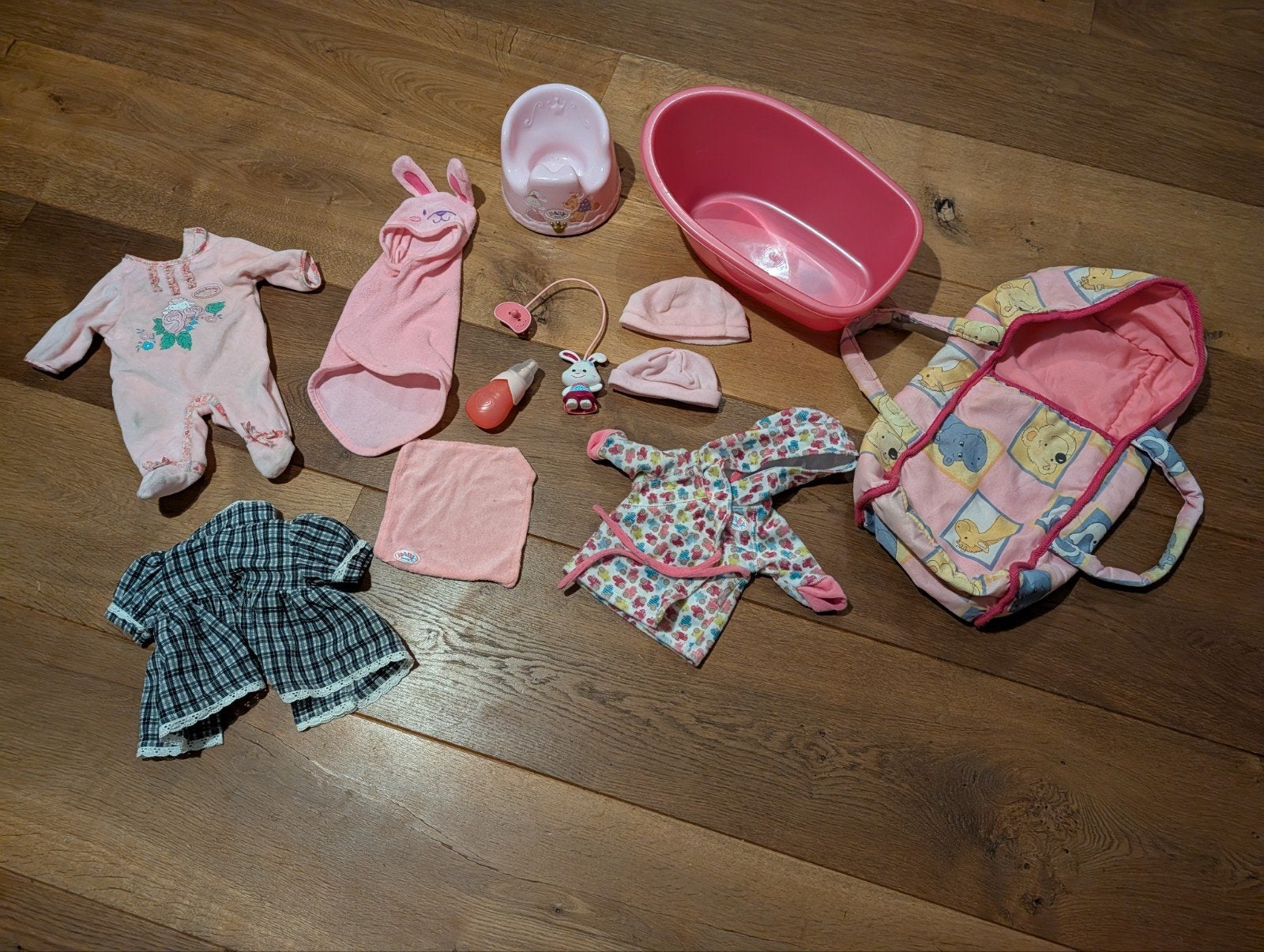 Baby Born spullen - alles in 1 koop, Kinderen en Baby's, Ophalen of Verzenden, Gebruikt, Babypop