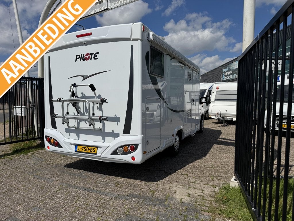 Pilote Essential 700 P enkele bedden & cruisecntr, Caravans en Kamperen, Ringverwarming, Fiat, Koelkast, Pilote
