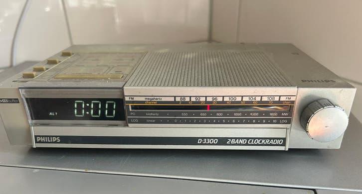 Vintage 80’s Philips D-3300 klokradio wekker alarm, Ophalen of Verzenden, Zo goed als nieuw