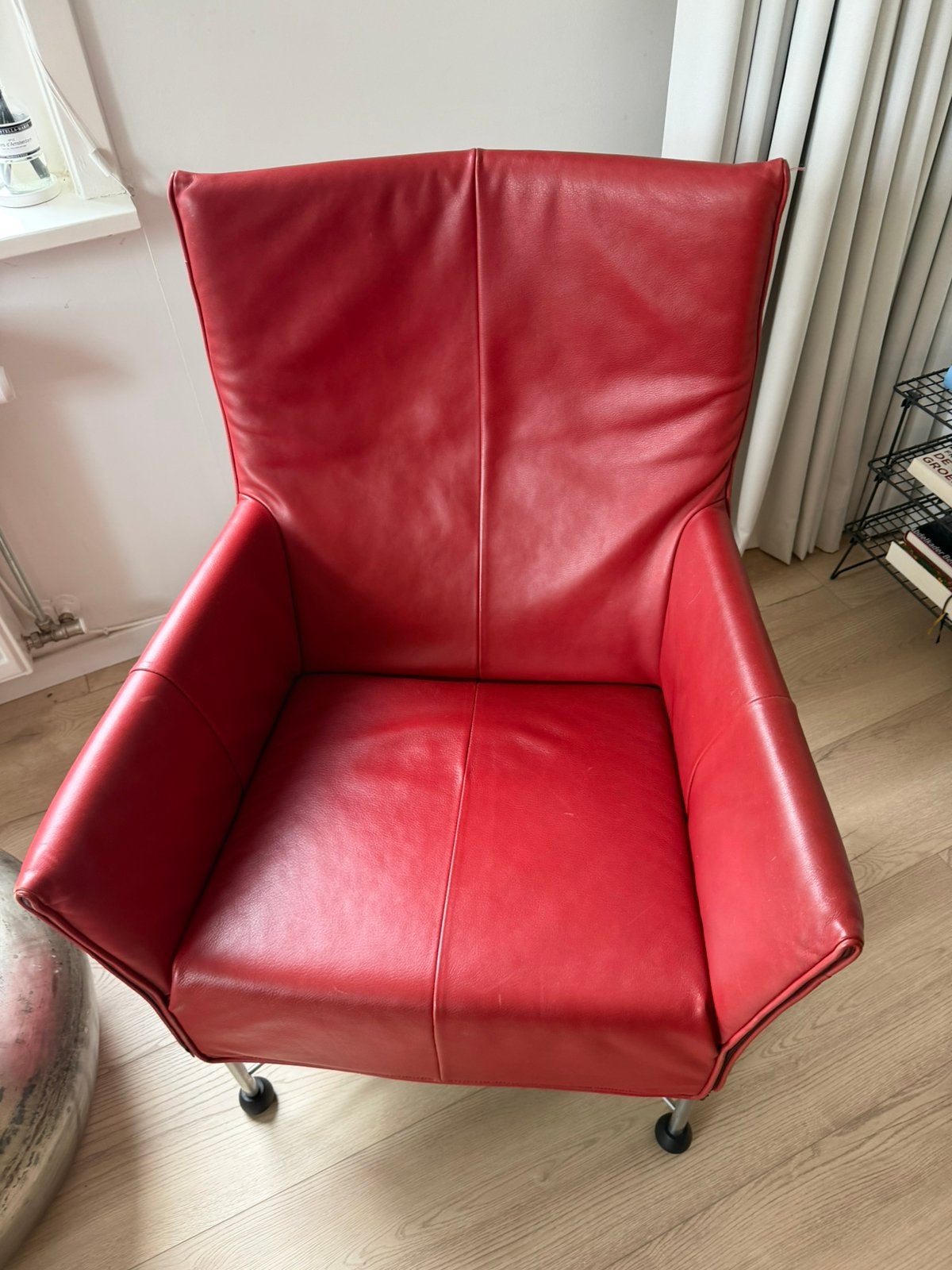 Montis Charly fauteuil Gerard v d Berg rood leer (2 x), Ophalen, Gebruikt, 50 tot 75 cm, Leer