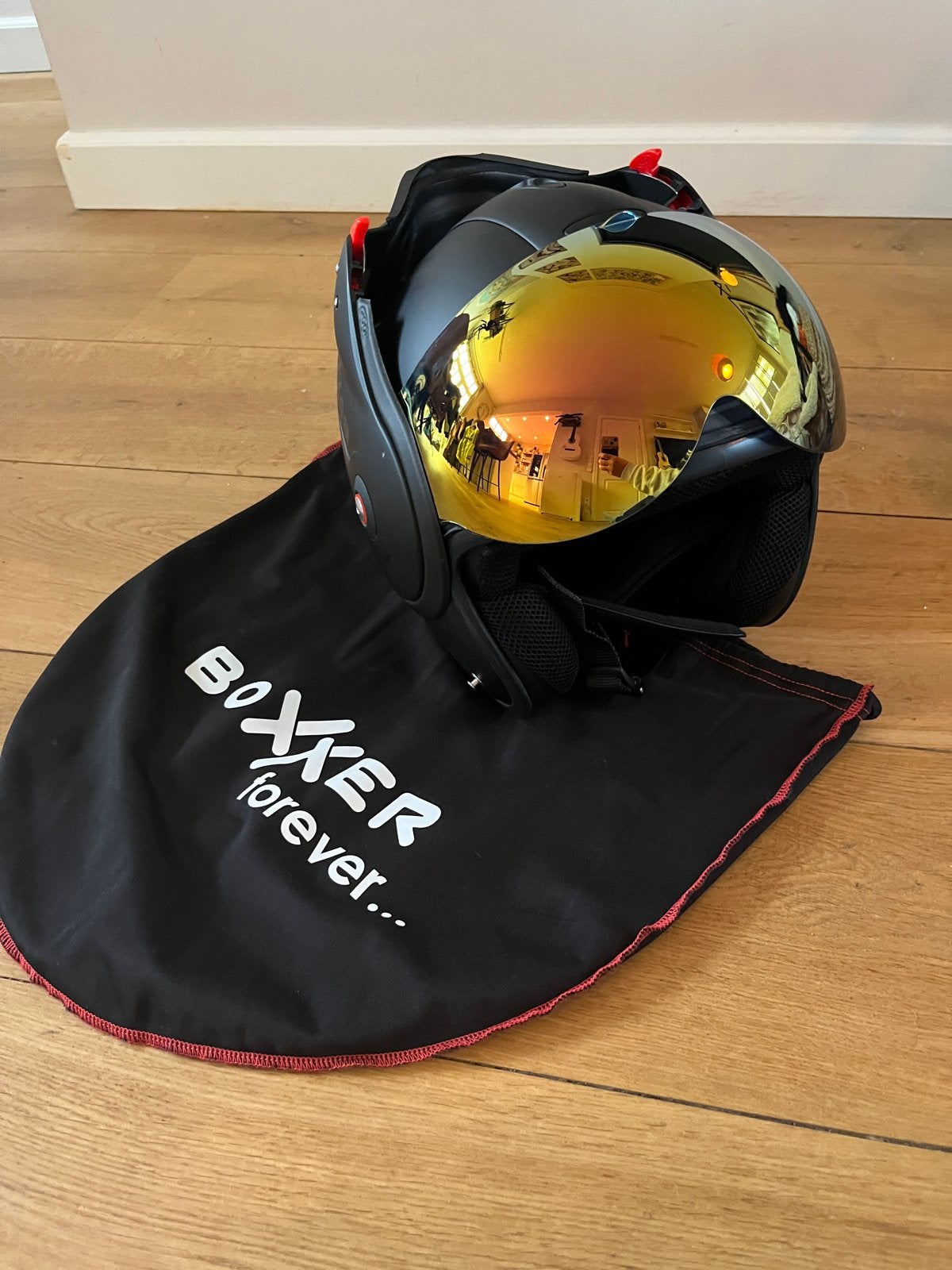 Boxxer Systeemhelm - BIJNA NIEUW! - met gouden vizier maat S, Motoren, Ophalen of Verzenden, Tweedehands, Heren, Overige typen