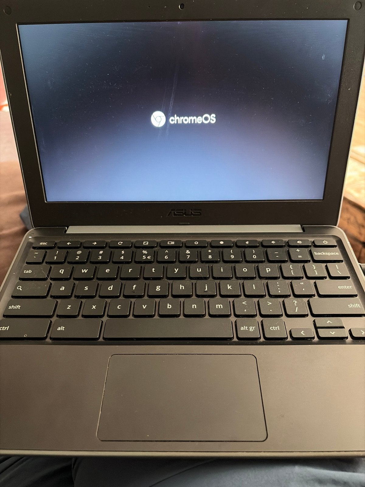 ASUS Chromebook - ChromeOS Laptop, Ophalen, 14 inch, Qwerty, 32 GB of minder