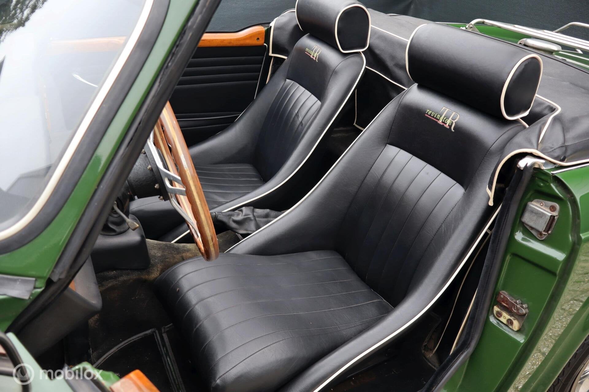 Gebruiksklare Triumph TR4 met 6-cilinder uit TR250 / TR5, foto 4