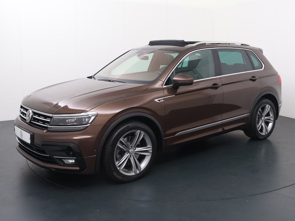 Volkswagen Tiguan 2.0TSI 180PK 4Motion Highline Business R, Automaat, 4 cilinders, Vierwielaandrijving, Particulier