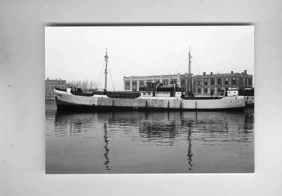 scheepvaart-foto-eems, Ophalen of Verzenden, Zo goed als nieuw, Motorboot, Boek of Tijdschrift