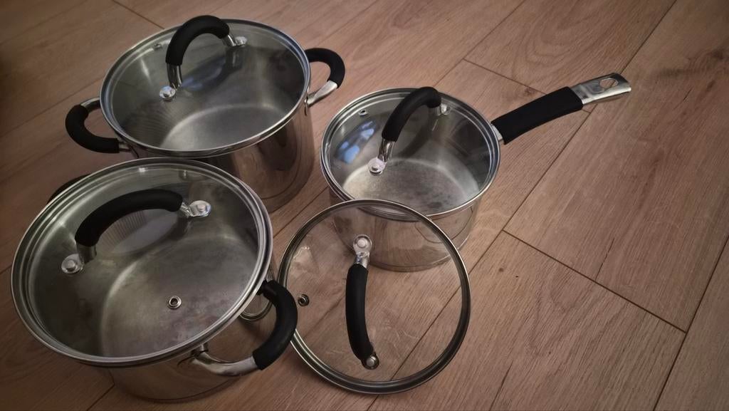 3-delige Sola pannenset - Geschikt voor alle warmtebronnen, Gebruikt, Pannenset, Ophalen of Verzenden, Rvs