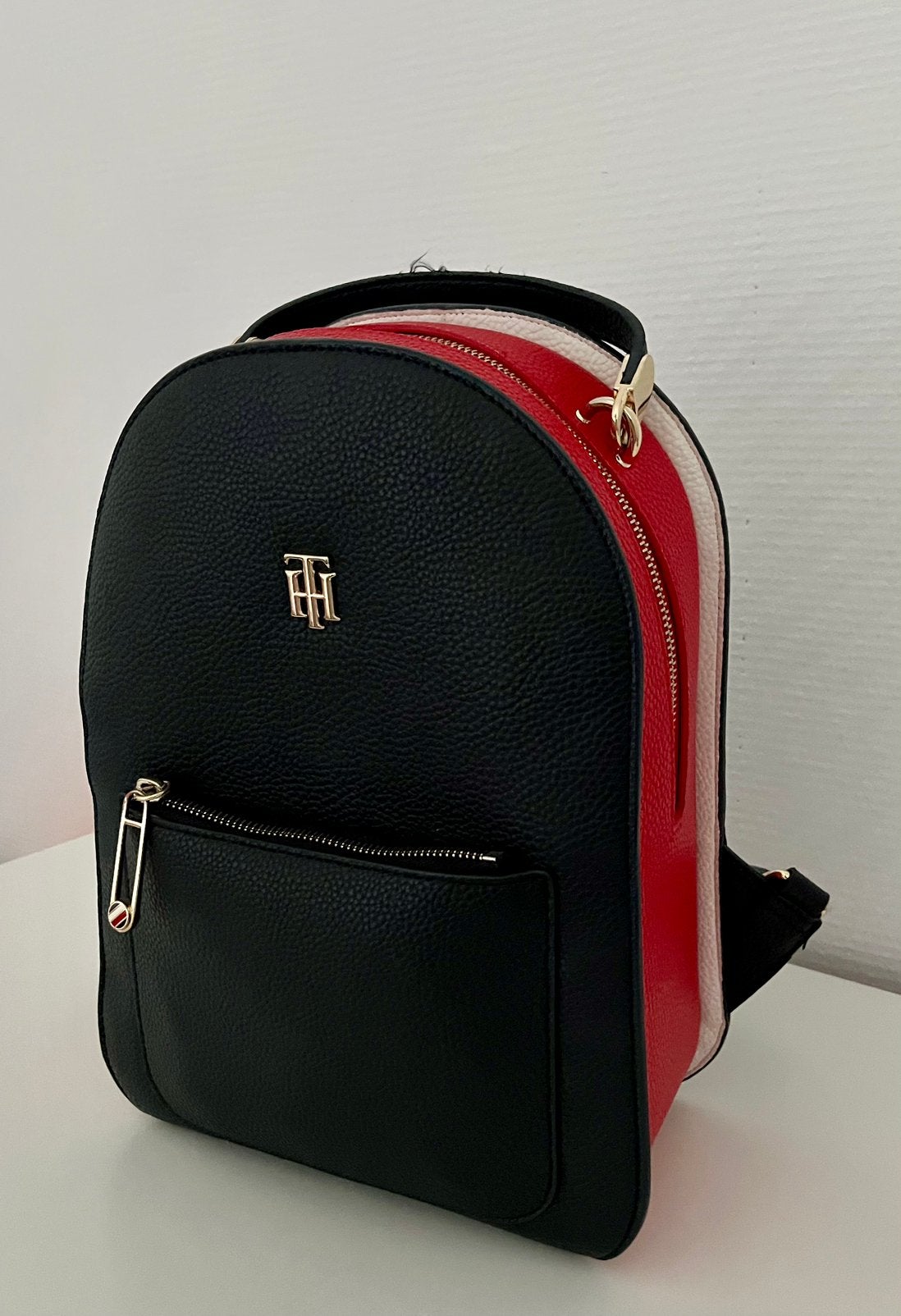 Tommy Hilfiger leren rugzak – echt leer, Sieraden, Tassen en Uiterlijk, Tassen | Rugtassen, Ophalen of Verzenden, Gebruikt, Overige merken