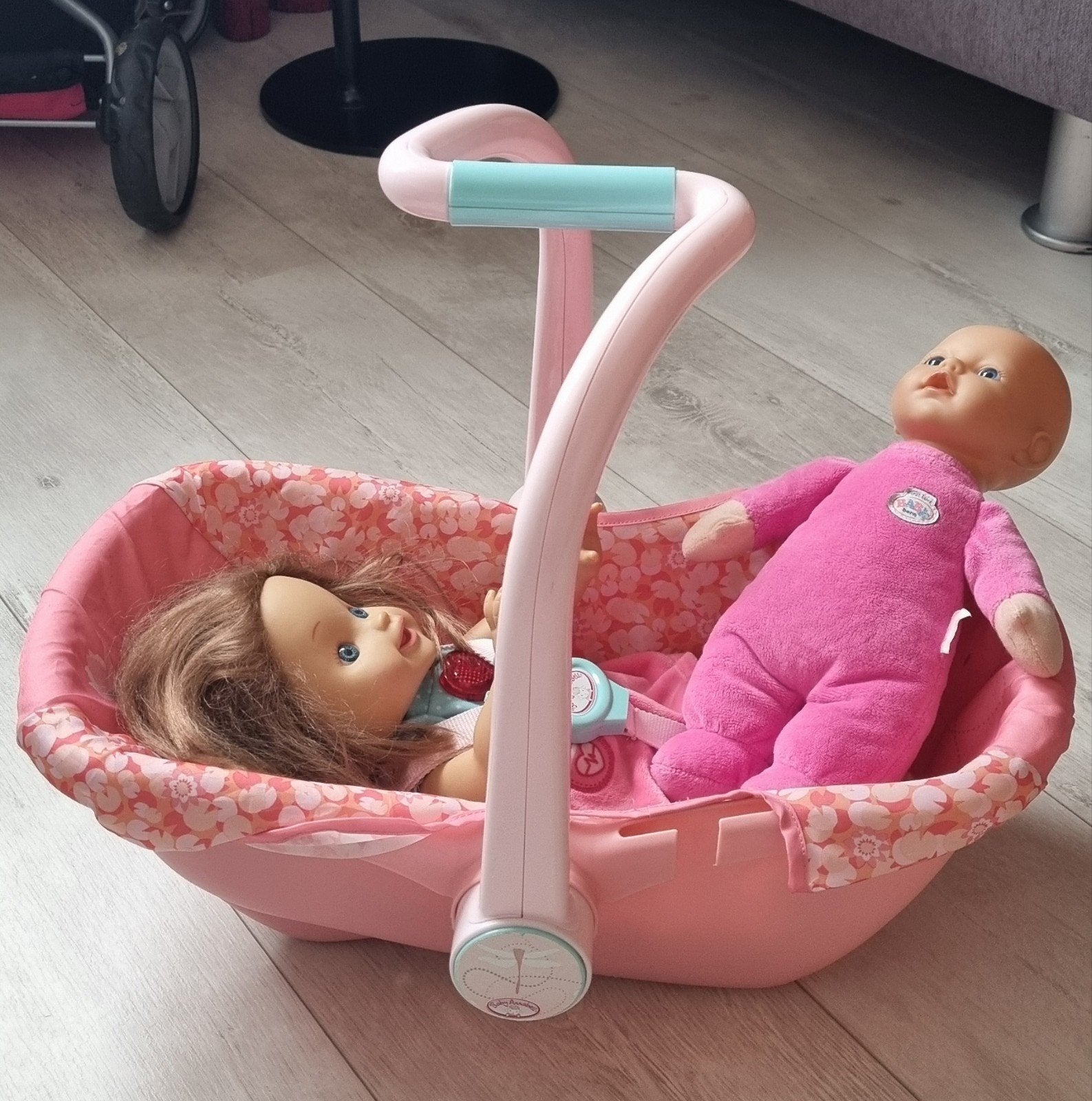 1  Zapf Creationmet Maxi-Cosi met 2 poppen, Kinderen en Baby's, Speelgoed | Poppen, Ophalen of Verzenden, Gebruikt, Babypop