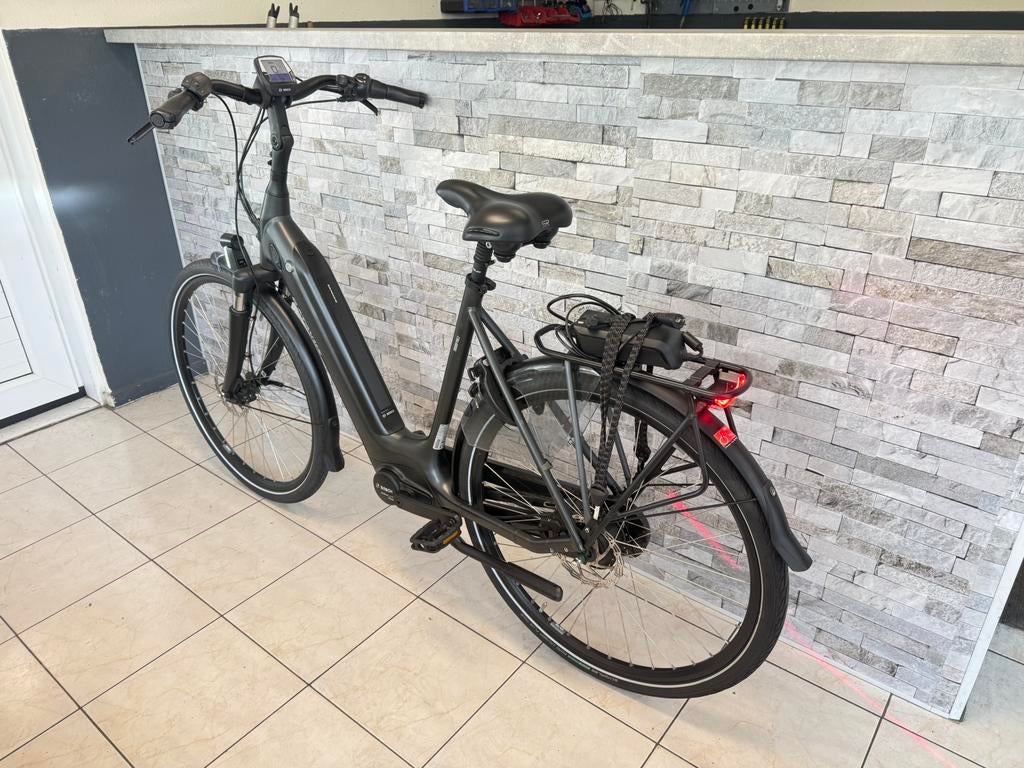 E-Bike Batavus Finez TOTAAL 3800km. Bosch Aktive Line Plus., Gebruikt, Batavus, Bikeshop Hay, 55 tot 59 cm
