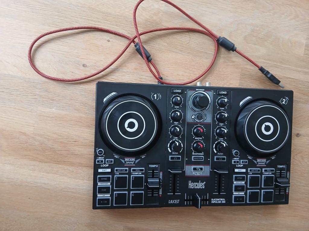 Hercules DJControl Inpulse 200 DJ Controller, Ophalen of Verzenden, Zo goed als nieuw, Dj-set, Overige merken