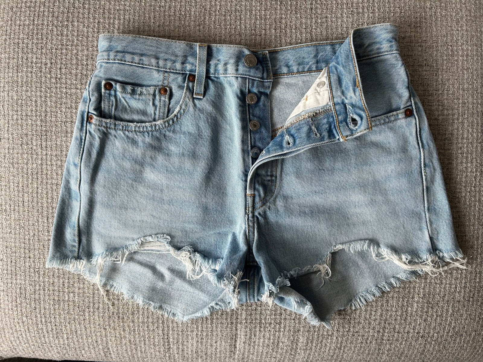 Levi's Premium 501 spijkerbroek shorts W27, Ophalen of Verzenden, Zo goed als nieuw, Blauw, W27 (confectie 34) of kleiner