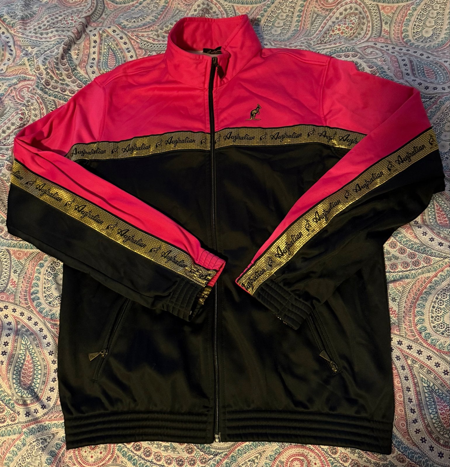 Australian trainingspak roze/zwart met gouden details, Ophalen, Gedragen, Maat 56/58 (XL), Meerkleurig