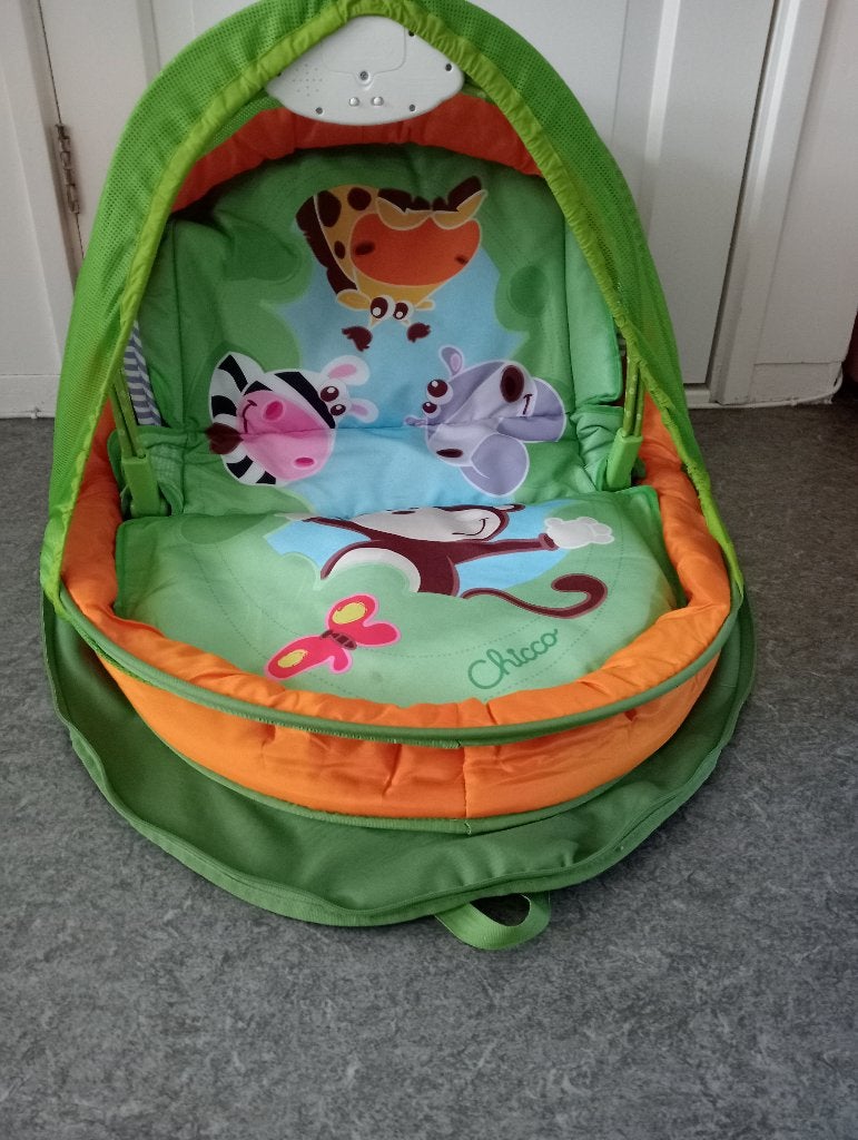 Chicco speelkleed/babygym met muziek, Kinderen en Baby's, Speelgoed | Babyspeelgoed, Ophalen, Gebruikt, Babygym, Met geluid