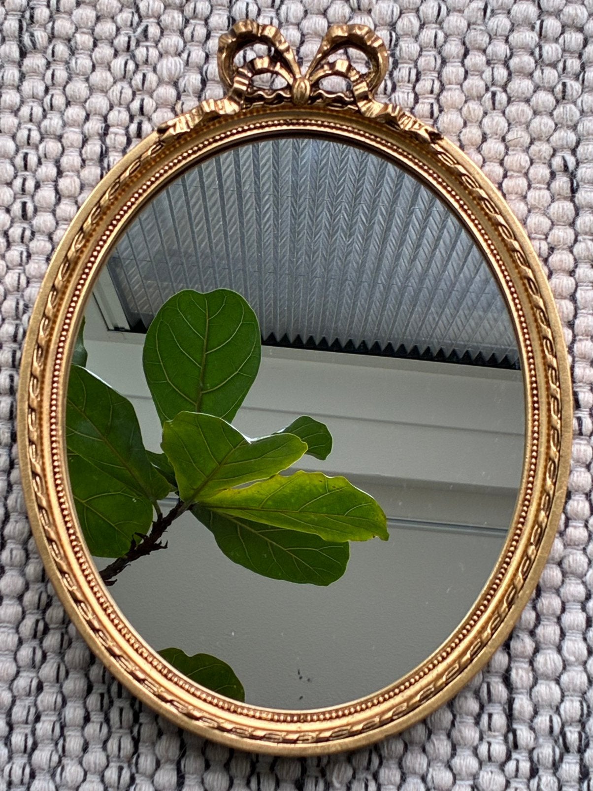 Vintage houten  wandspiegel, Ophalen of Verzenden, Ovaal, Minder dan 50 cm