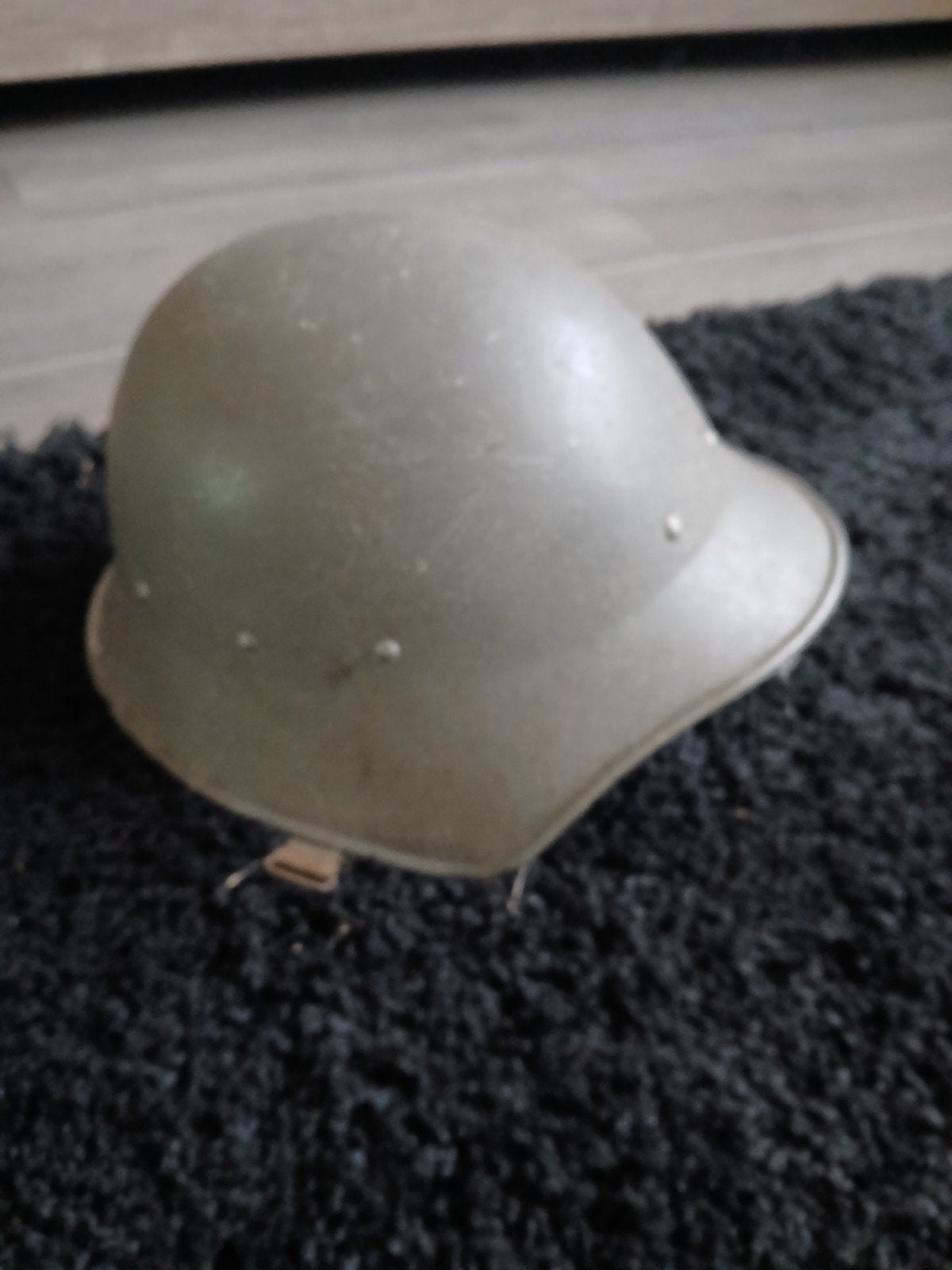Vintage Gevechtshelm, Verzamelen, Ophalen of Verzenden, Landmacht, Nederland, Helm of Baret