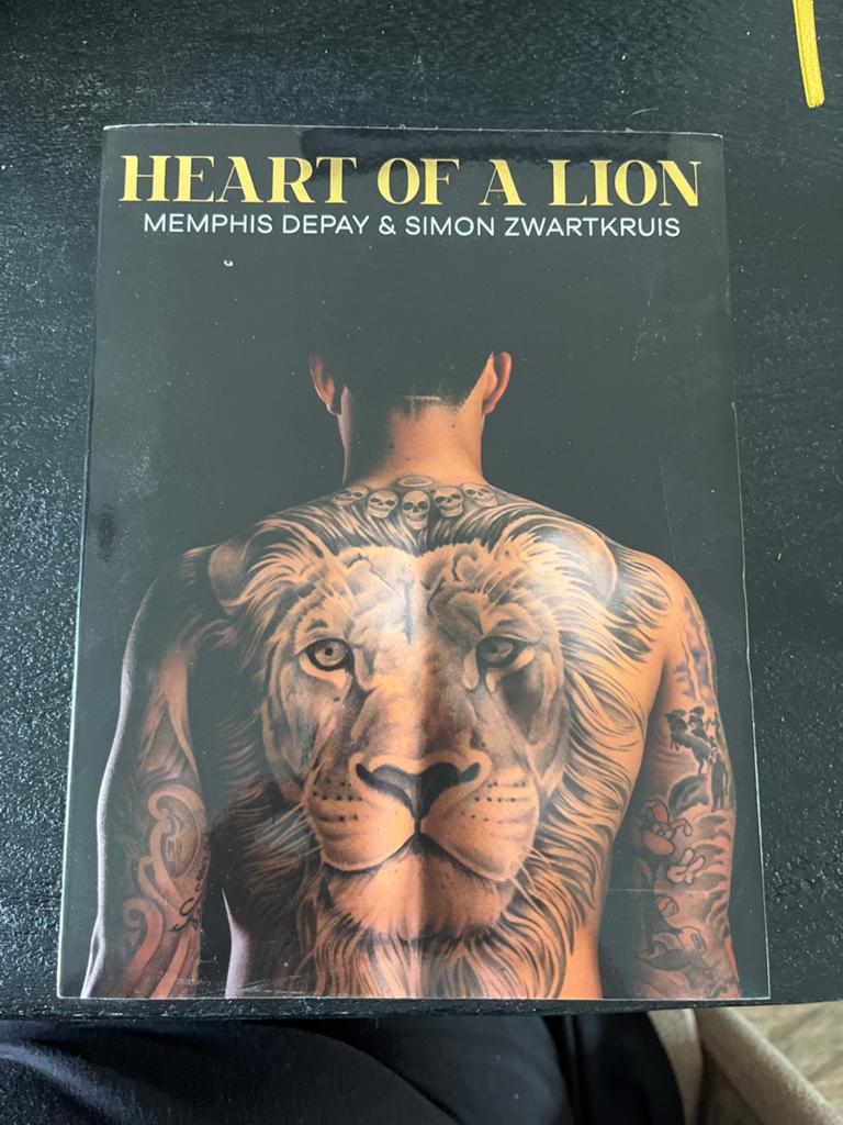 Heart of a Lion - Memphis Depay & Simon Zwartkruis, Ophalen of Verzenden, Zo goed als nieuw, Sport