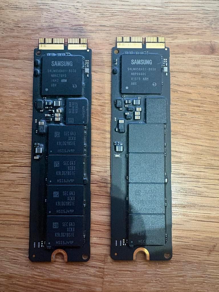 2x Samsung 256GB SSD voor MacBook Pro/Air, Computers en Software, Harde schijven, Intern, SSD, Ophalen of Verzenden, Zo goed als nieuw