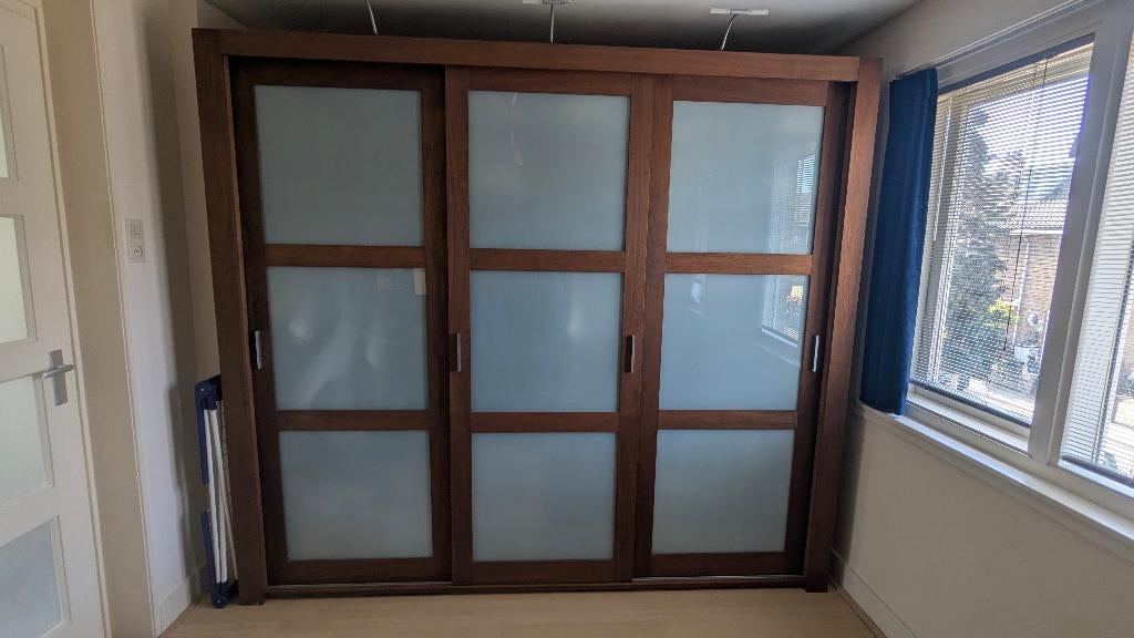 Kledingkast Teak hout groot, Huis en Inrichting, Ophalen, Met deur(en), Teakhout, Zo goed als nieuw