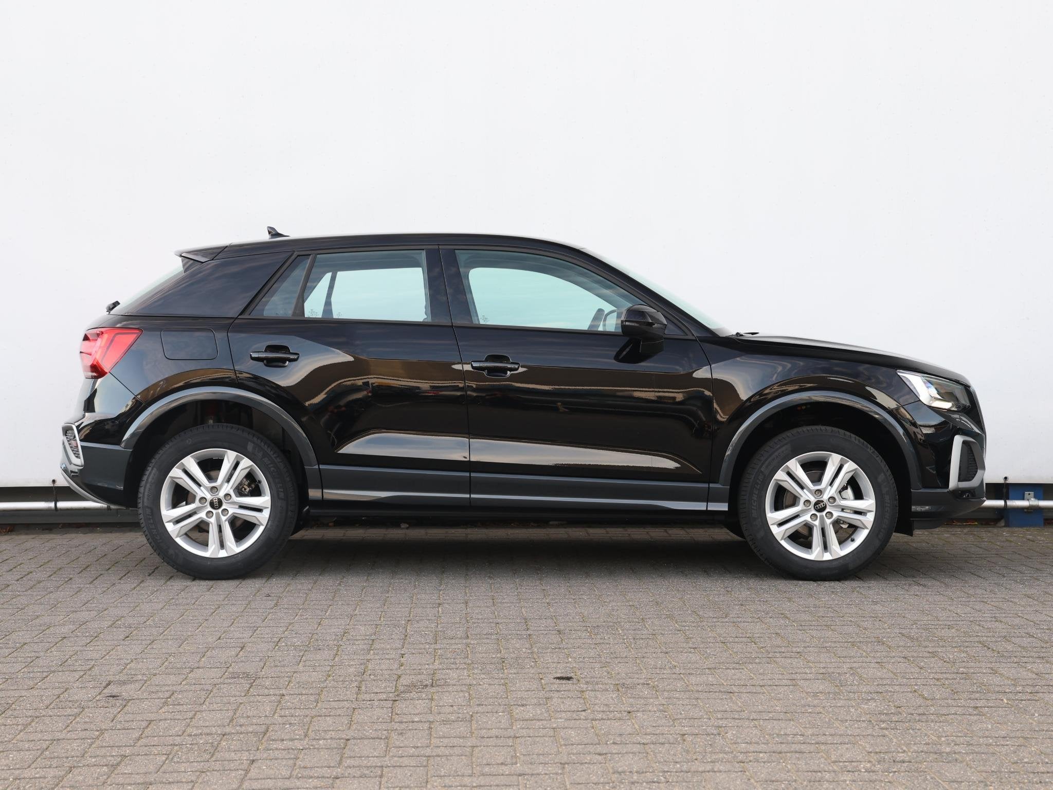 Audi Q2 Advanced edition 35 TFSI 110 kW / 150 PK Hatchback |, Auto's, Stof, 4 cilinders, Zwart, Origineel Nederlands