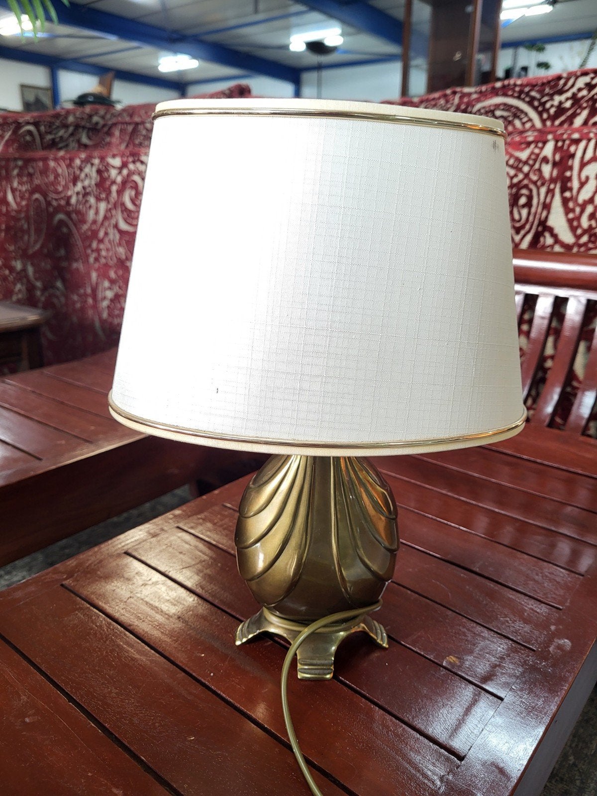 Vintage tafellamp in Hollywood Regency / Art Deco stijl 70s, Zo goed als nieuw, Goud, Metaal, E27 (groot)