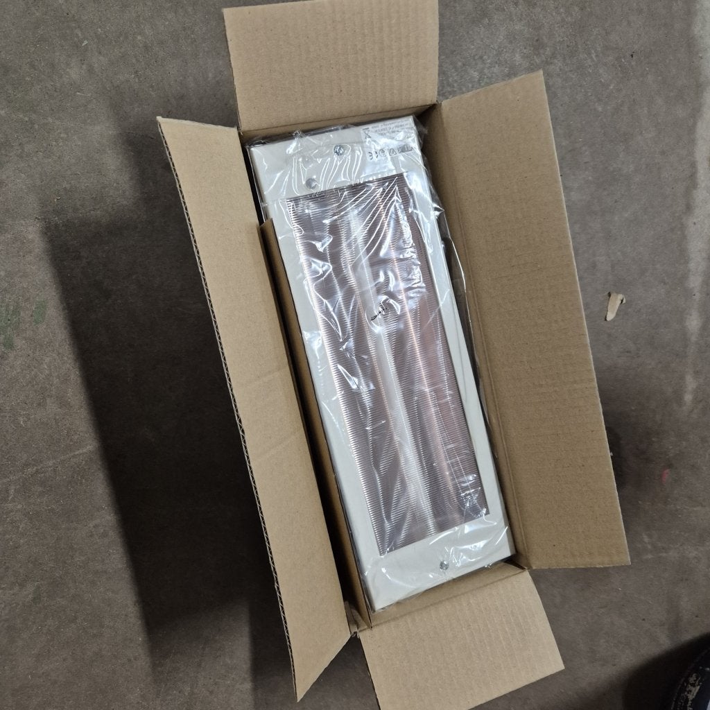 3 NIEUWE  noodverlichtings armaturen lampen 8 watt 24 volt, Niet ingevuld, Nieuw, Niet ingevuld, Niet ingevuld