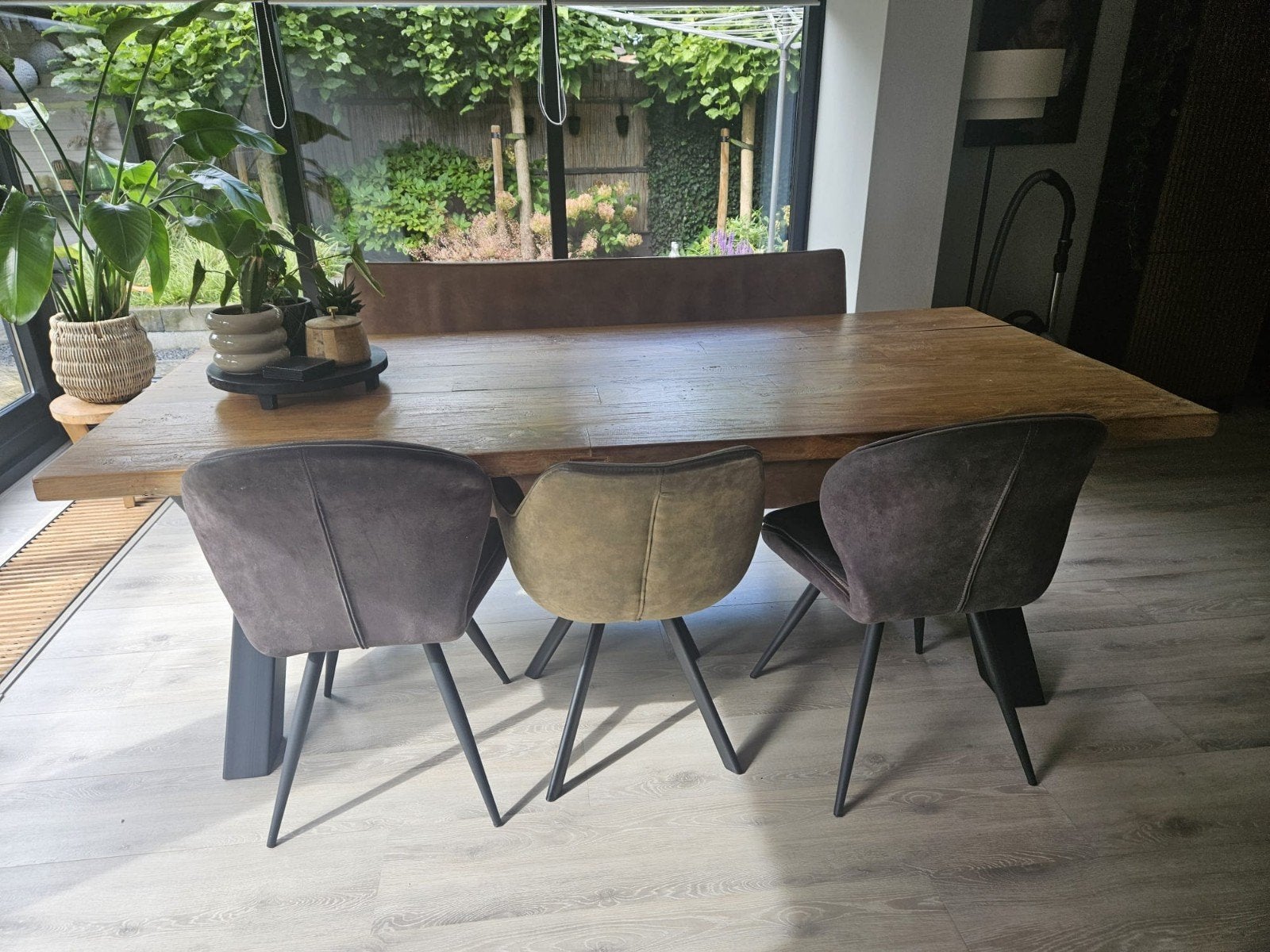 eettafelset met bank en stoelen, 200 cm of meer, Zo goed als nieuw, Rechthoekig, 50 tot 100 cm