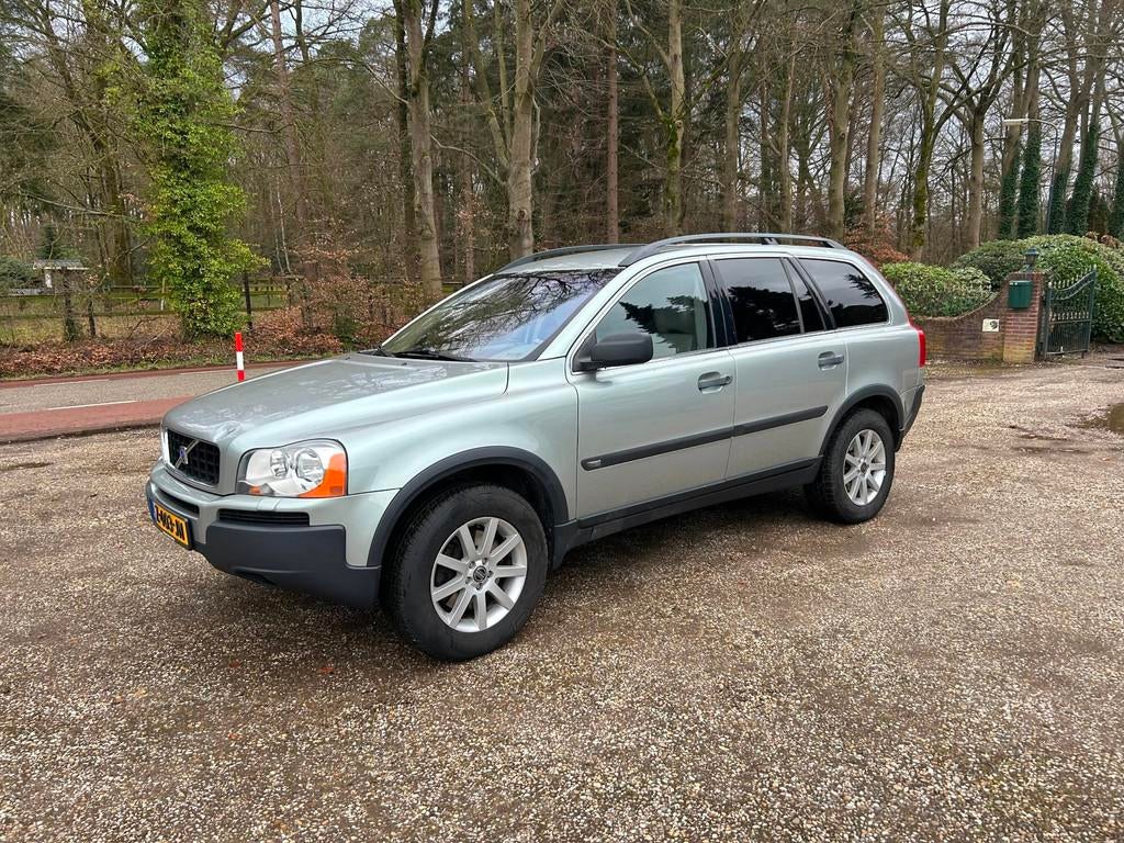 Volvo XC90 2.5 T, Gebruikt, Beige, Traction-control, 7 stoelen