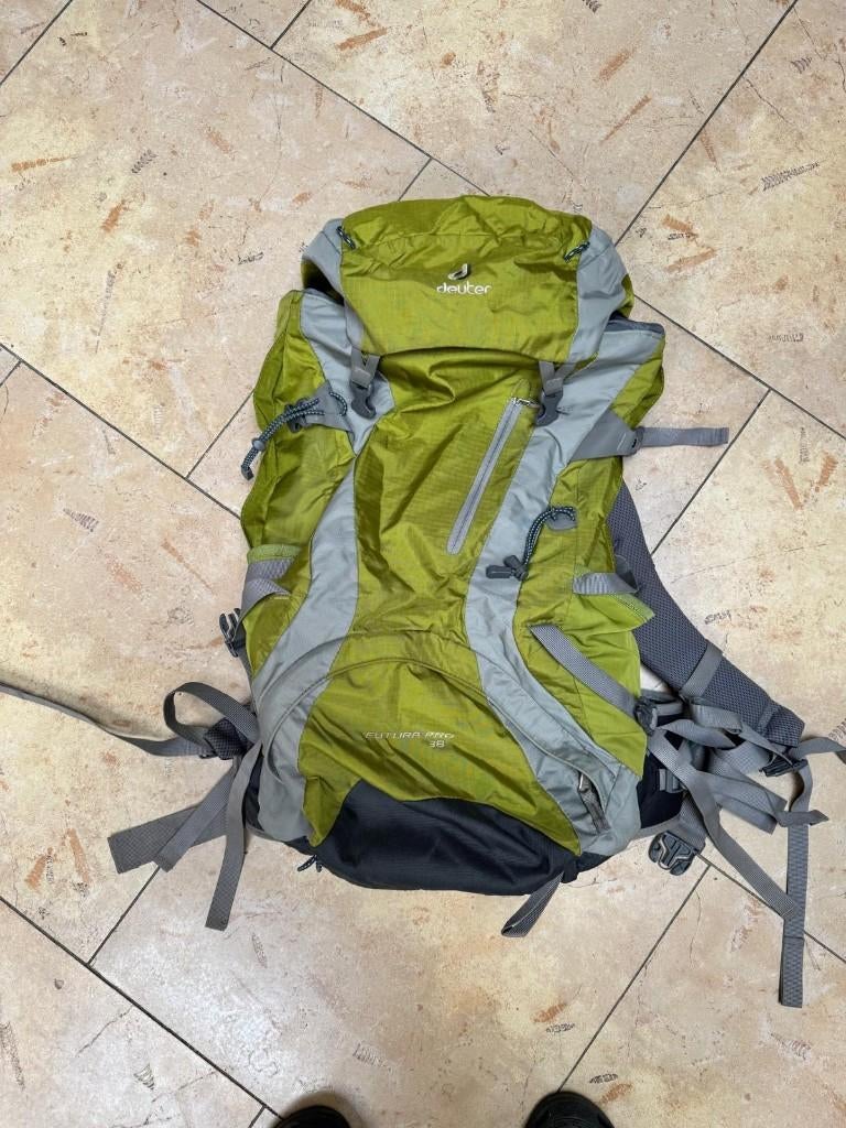 rugzak Deuter futura 2, Sport en Fitness, Bergsport en Wandelen, Ophalen of Verzenden, Zo goed als nieuw, Rugzak