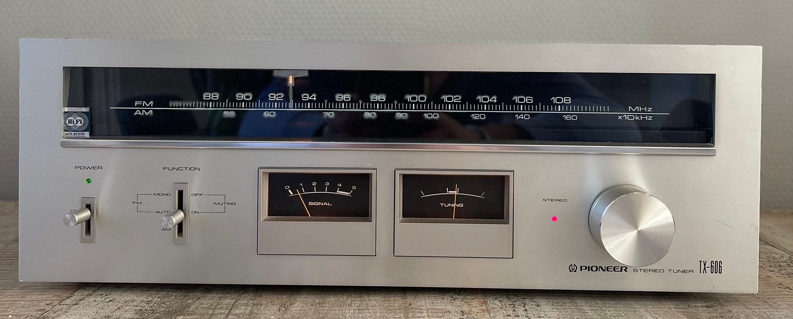 Pioneer TX-606 vintage tuner - Made in Japan, Ophalen of Verzenden, Zo goed als nieuw