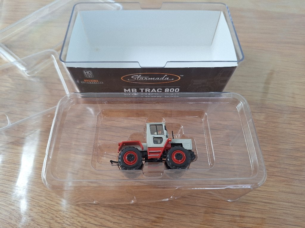 Brekina Mercedes-Benz Trac 800 Tractor, Ophalen, Zo goed als nieuw, Bus of Vrachtwagen, Brekina