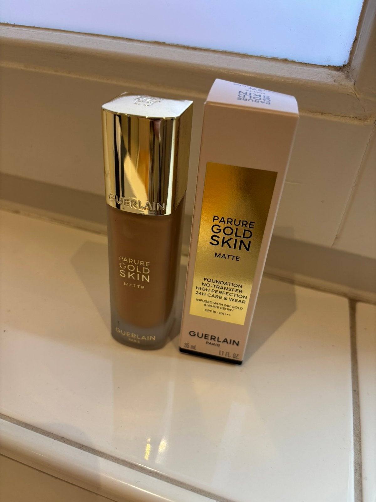 Guerlain gold skin foundation matte 3w, Ophalen of Verzenden, Zo goed als nieuw
