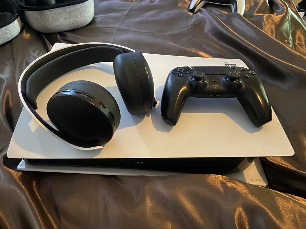 Ps5 met disc controller en pulse 3d headset, Ophalen, Gebruikt