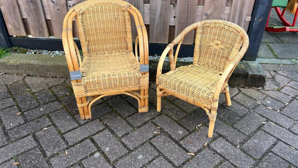 Set van 2 rotan kinderstoeltjes, Kinderen en Baby's, Kinderstoelen, Ophalen of Verzenden, Gebruikt, Overige typen