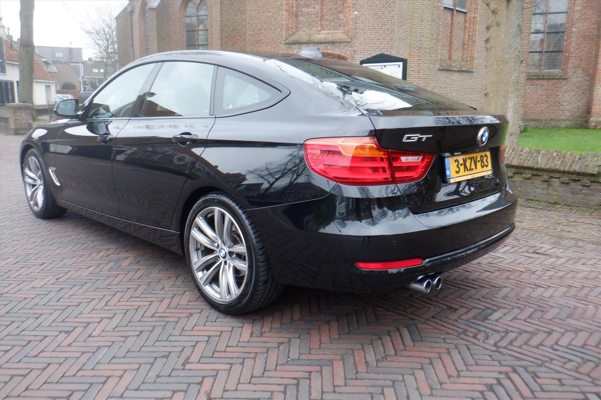 BMW 3-Serie Gt (f34) 328i 245pk Aut High Executive Upgrade, Auto's, BMW, Gebruikt, 4 cilinders, Zwart, 1570 kg