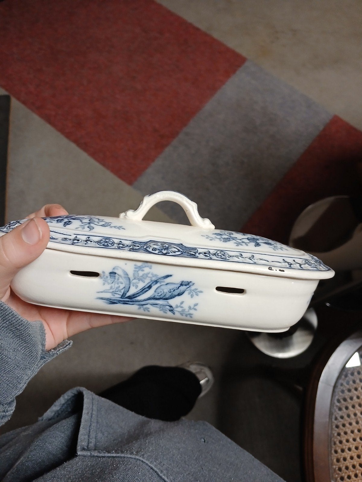 Antieke Bonn Albert botervloot met Delfts blauw decor, Ophalen of Verzenden