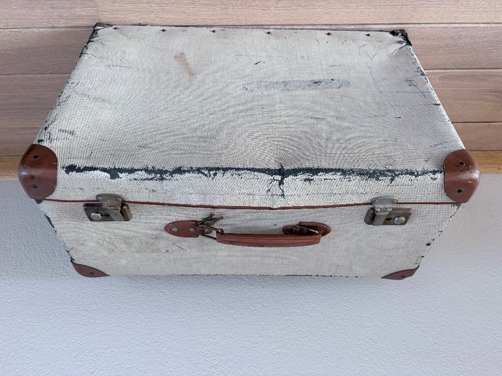 VINTAGE STEVIGE UNIEKE KOFFER (MET SLEUTELS), Ophalen