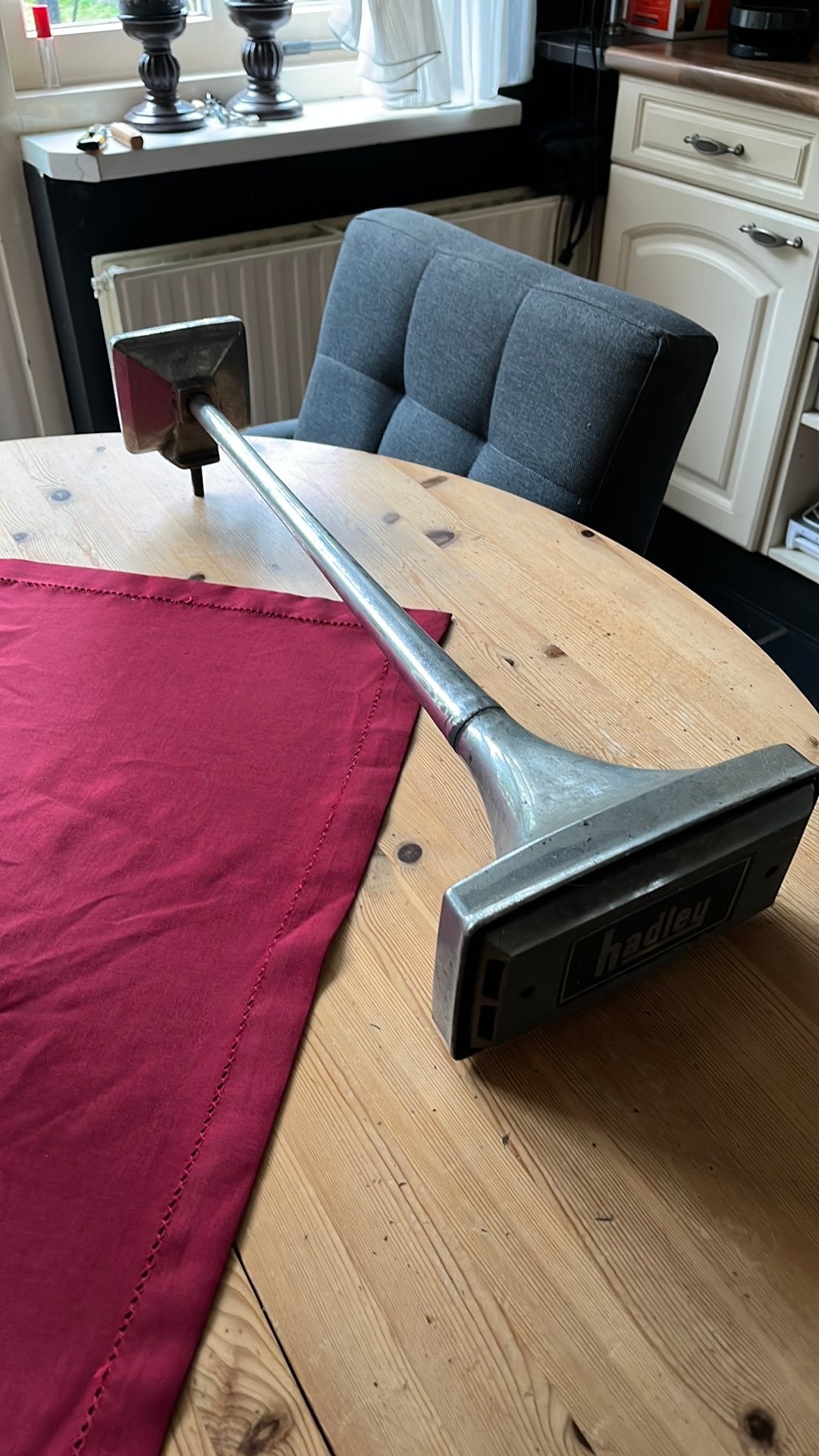 Hadley luchthoorn 70 cm, Ophalen